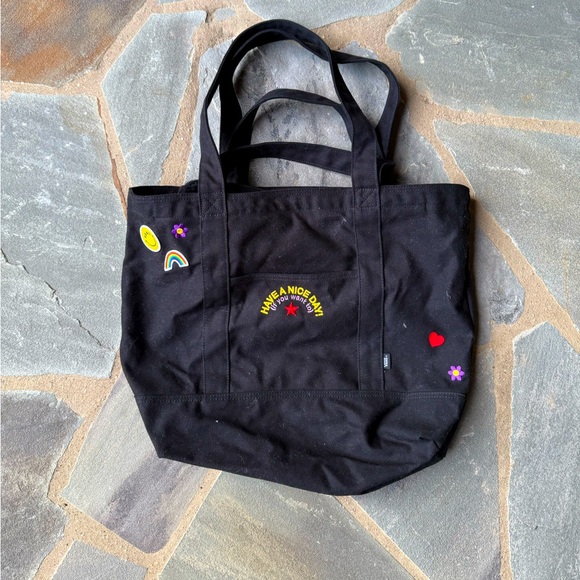 New🌟UO-Vans Tell All Zip Tote Bag - Picture 4 of 4